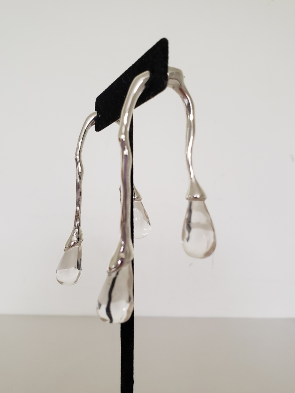 Camila Coelho Sculptural Front Back Tear Drop Earrings - Picture 3 of 5